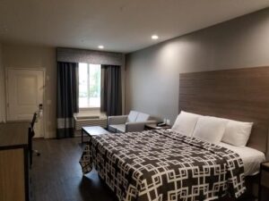 Palace Inn Blue Tomball Parkway Hotel With Full Kitchen in 