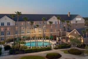 Homewood Suites by Hilton Orlando-UCF Area Hotel With Full Kitchen in 
