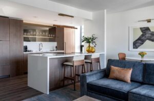 Four Seasons Hotel Houston Hotel With Full Kitchen in 