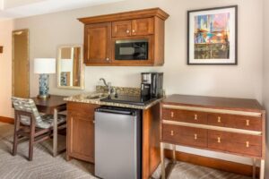 Hilton Grand Vacations Club Sunrise Lodge Park City Hotel With Full Kitchen in 