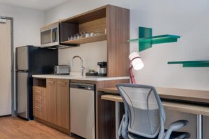 Home2 Suites By Hilton Houston Downtown Convention Center Hotel With Full Kitchen in 