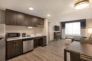 Homewood Suites by Hilton Indianapolis Downtown IUPUI Hotel With Full Kitchen in 