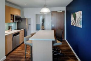 Hyatt House Columbus OSU Short North Hotel With Full Kitchen in 