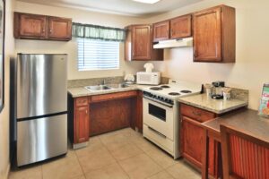 Lamplighter Inn & Suites at SDSU Hotel With Full Kitchen in San Diego