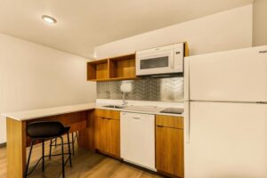 LivAway Suites Phoenix Tolleson Hotel With Full Kitchen in Phoenix