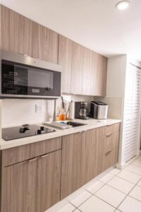 Modern and Luxurious Brickell Studio Hotel With Full Kitchen in 