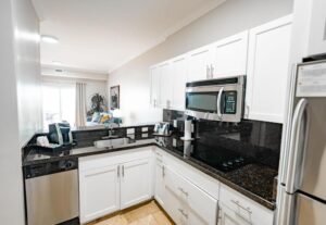 Nuvo Suites Hotel - Miami Doral Hotel With Full Kitchen in Miami