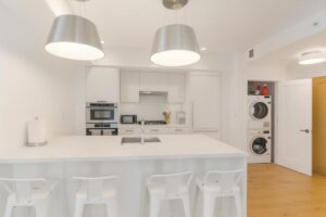 Pure Voyage Shaw Hotel With Full Kitchen in 