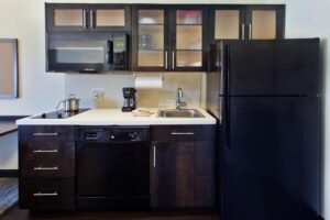 Sonesta Simply Suites Oklahoma City Airport Hotel With Full Kitchen in 