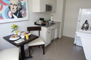 State Plaza Hotel Hotel With Full Kitchen in 