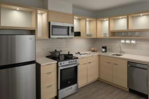 TownePlace Suites by Marriott San Jose Downtown Hotel With Full Kitchen in 