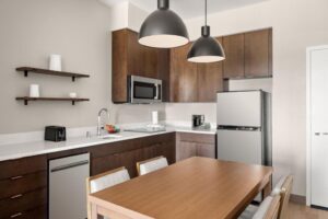 Residence Inn by Marriott Milwaukee Brookfield at Poplar Creek Hotel With Full Kitchen in Brookfield